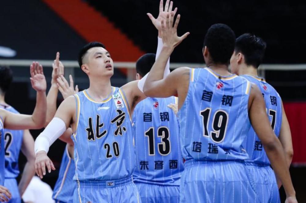 黄渤也透露本来要让他演章宇的父亲，;我断然拒绝了